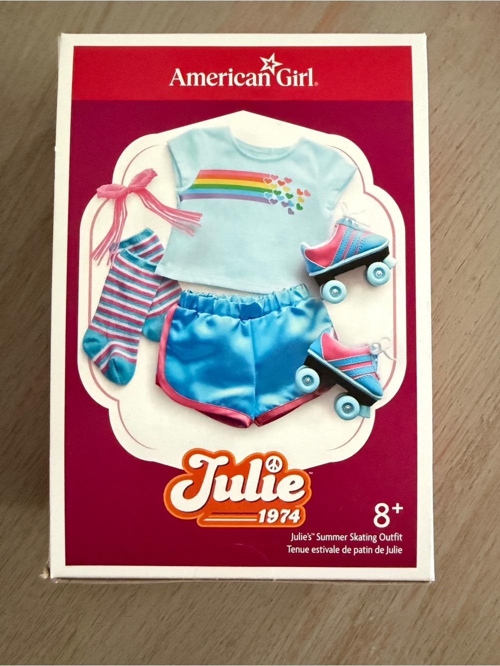 NIB AMERICAN GIRL JULIE SUMMER SKATING OUTFIT-Roller Skates Shorts Top 18” Doll